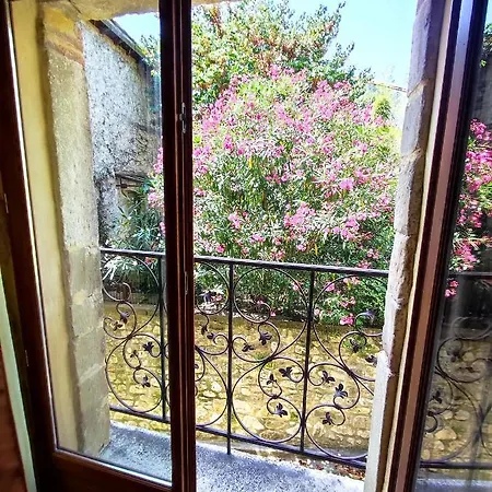 Studio De Charme Pres D'uzes * Collorgues
